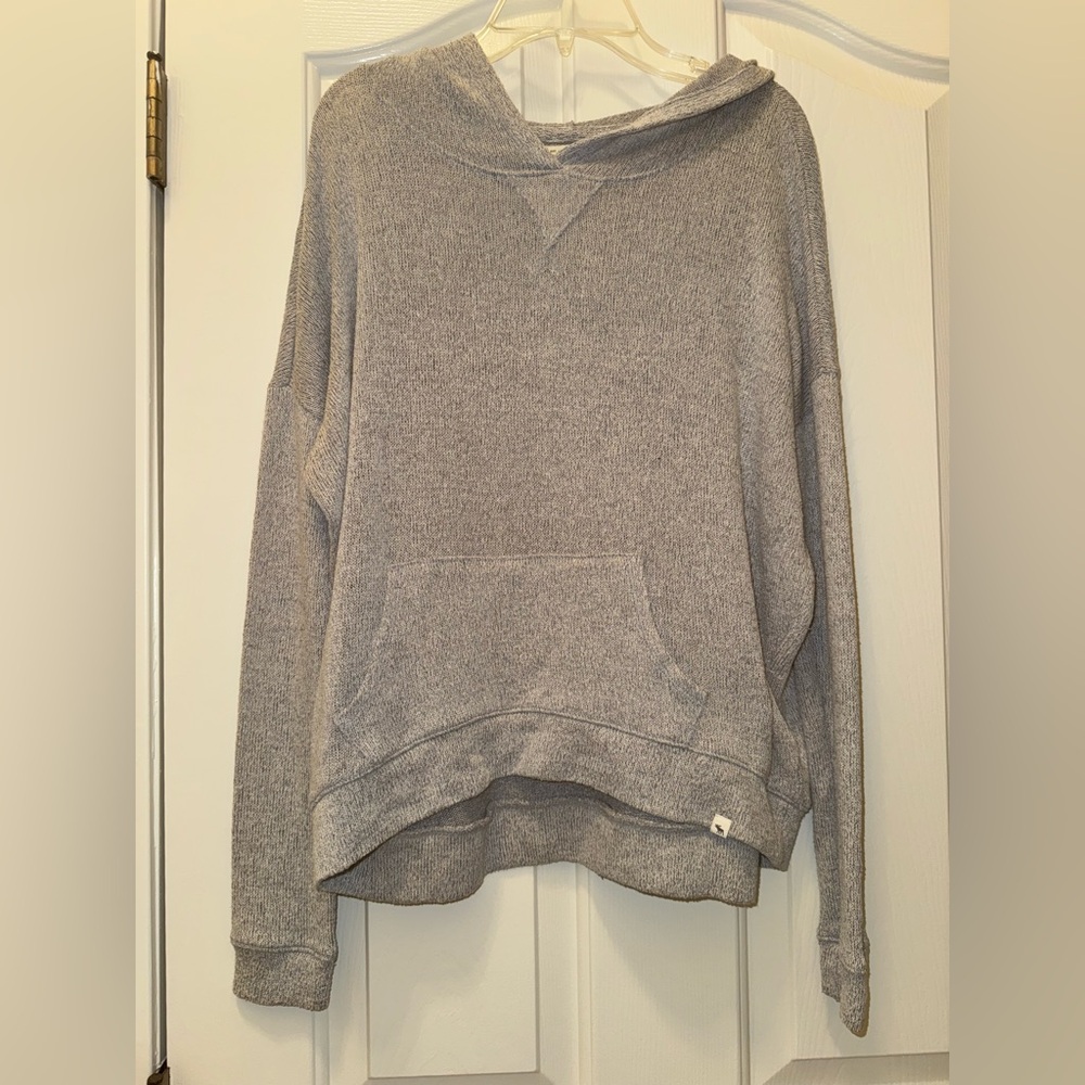 Abercrombie & Fitch Heather Gray Knit Sweater